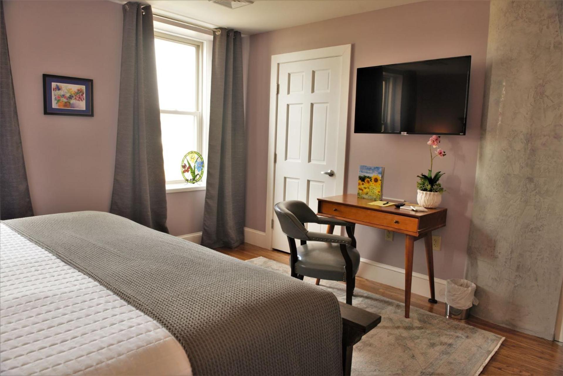 The Manor On Front Bed and Breakfast Harrisburg Kamer foto