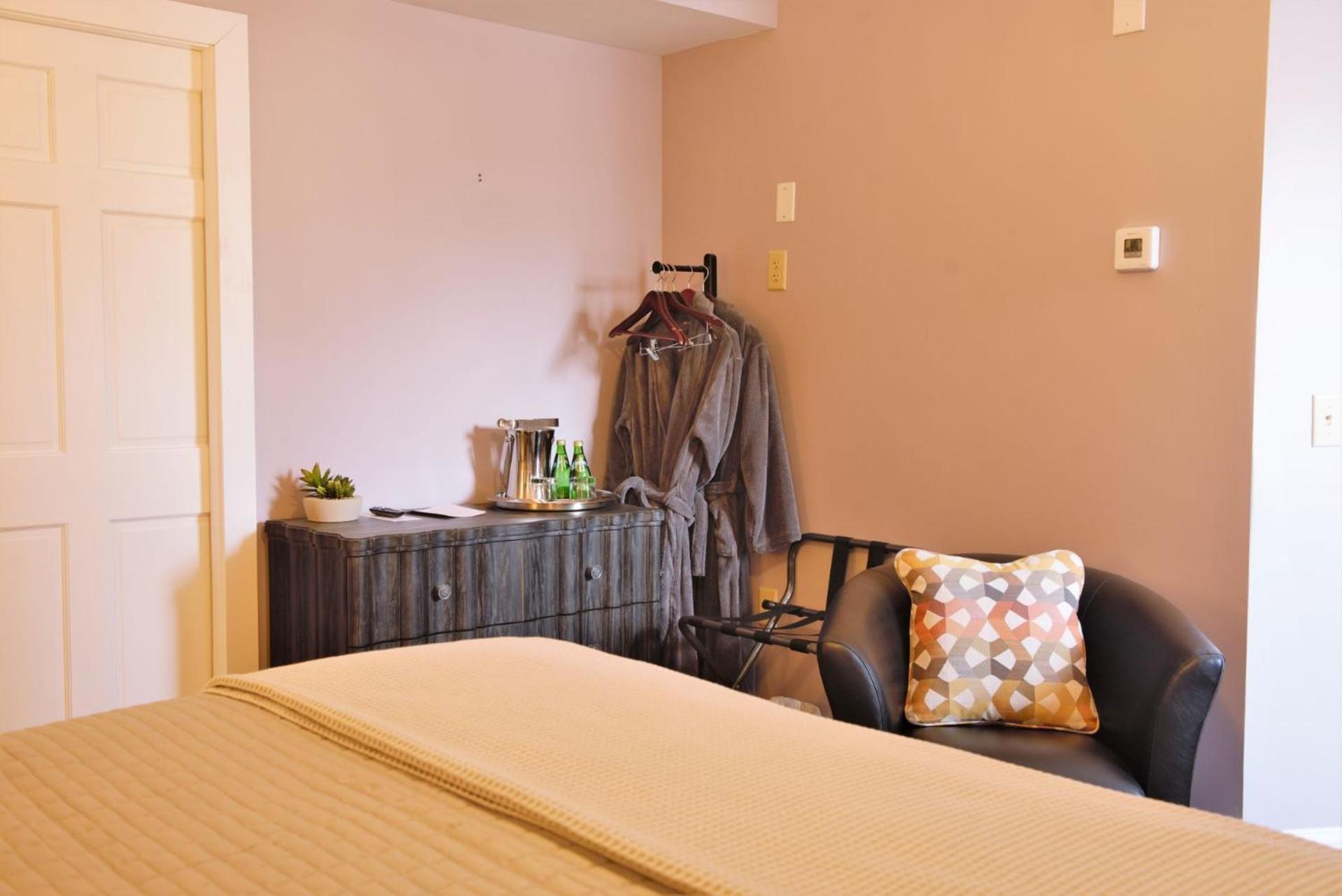 The Manor On Front Bed and Breakfast Harrisburg Kamer foto